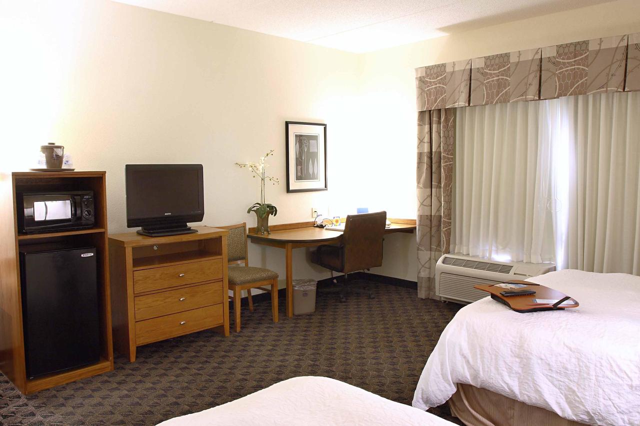 Hampton Inn & Suites Chesapeake-Square Mall - thumb 20