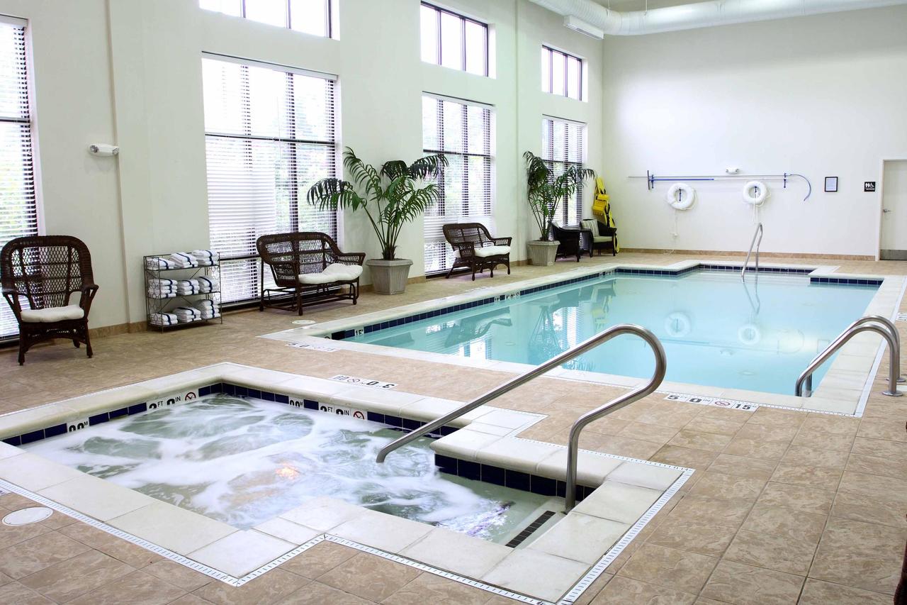 Hampton Inn & Suites Chesapeake-Square Mall - thumb 15