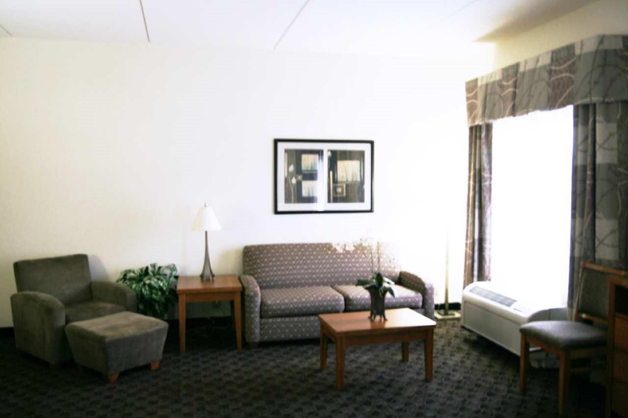 Hampton Inn & Suites Chesapeake-Square Mall - thumb 8