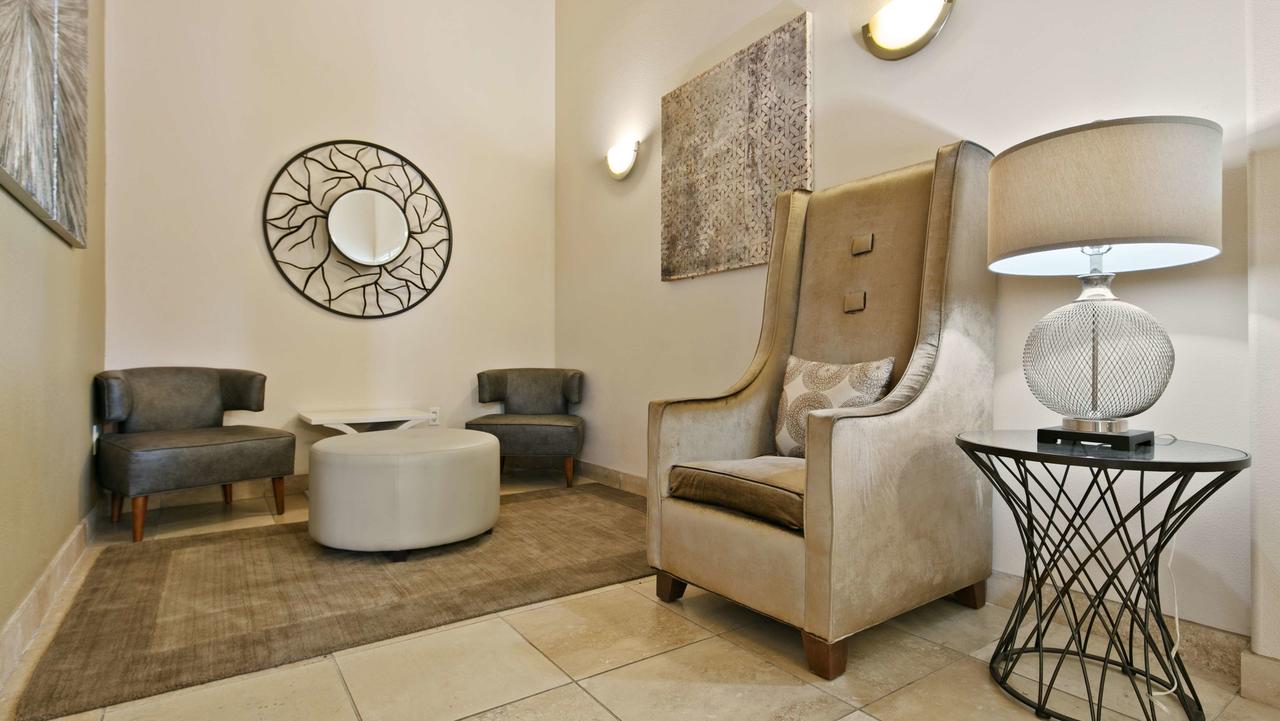 Best Western Plus Battleground Inn & Suites - thumb 1