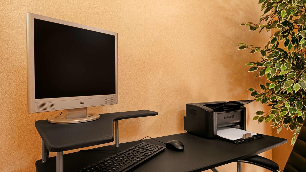 Best Western Plus Battleground Inn & Suites - thumb 7