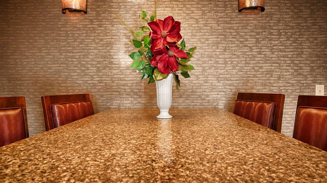 Best Western Plus Battleground Inn & Suites - thumb 18