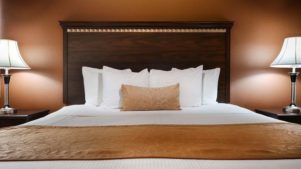 Best Western Plus Battleground Inn & Suites - thumb 11