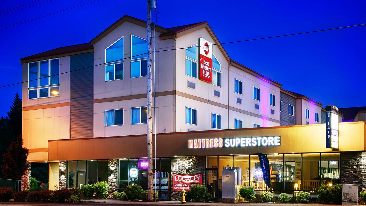 Best Western Plus Battleground Inn & Suites - thumb 0