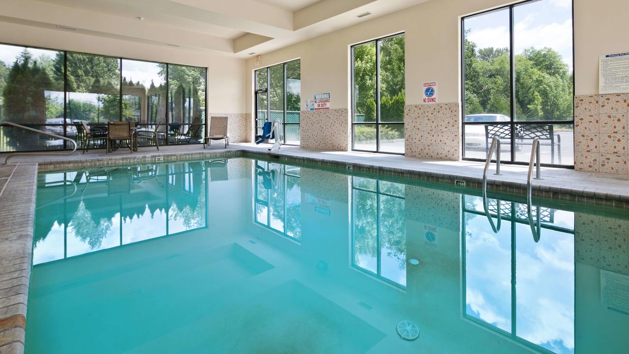 Best Western Plus Battleground Inn & Suites - thumb 6