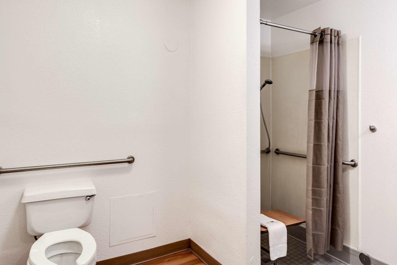 Motel 6 Spokane West-Downtown - thumb 10