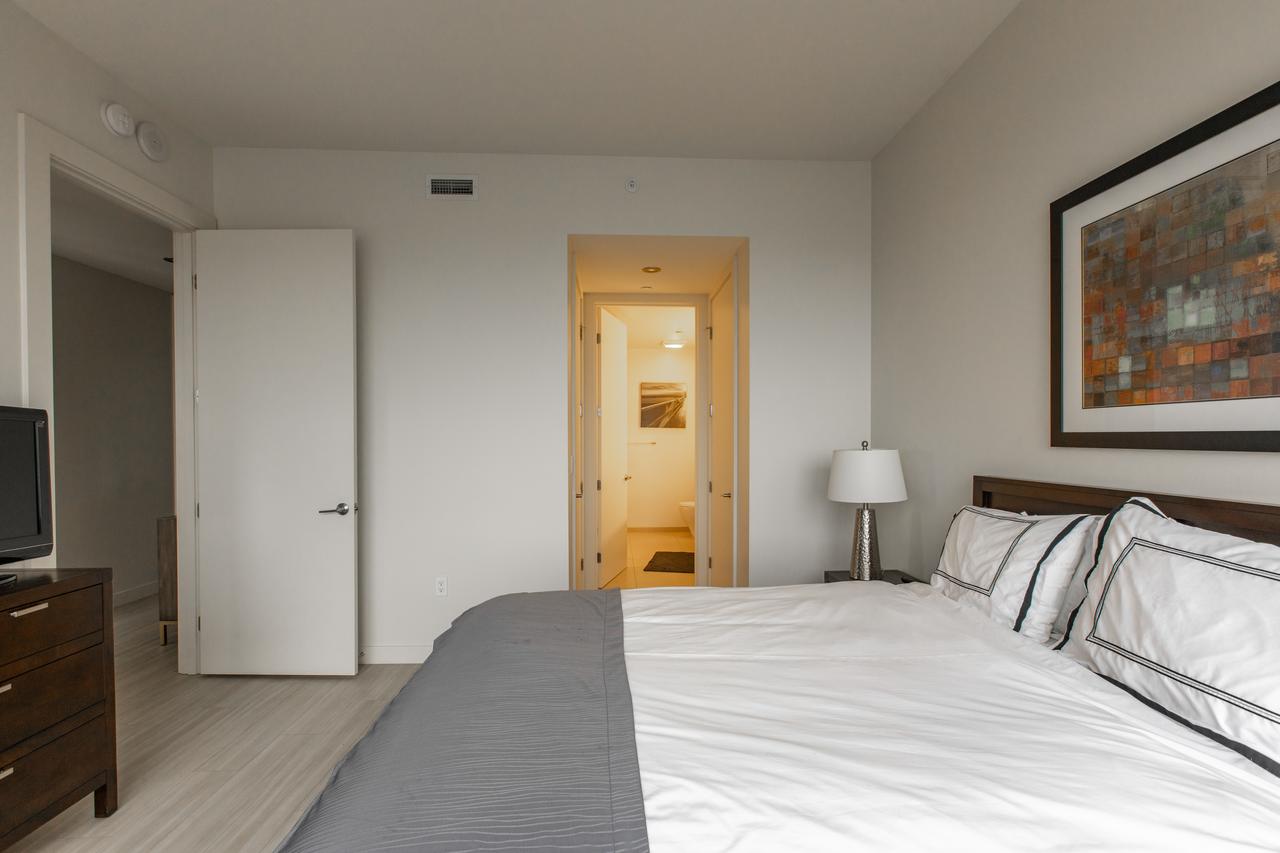 SoBe Downtown Seattle Apartments - thumb 17