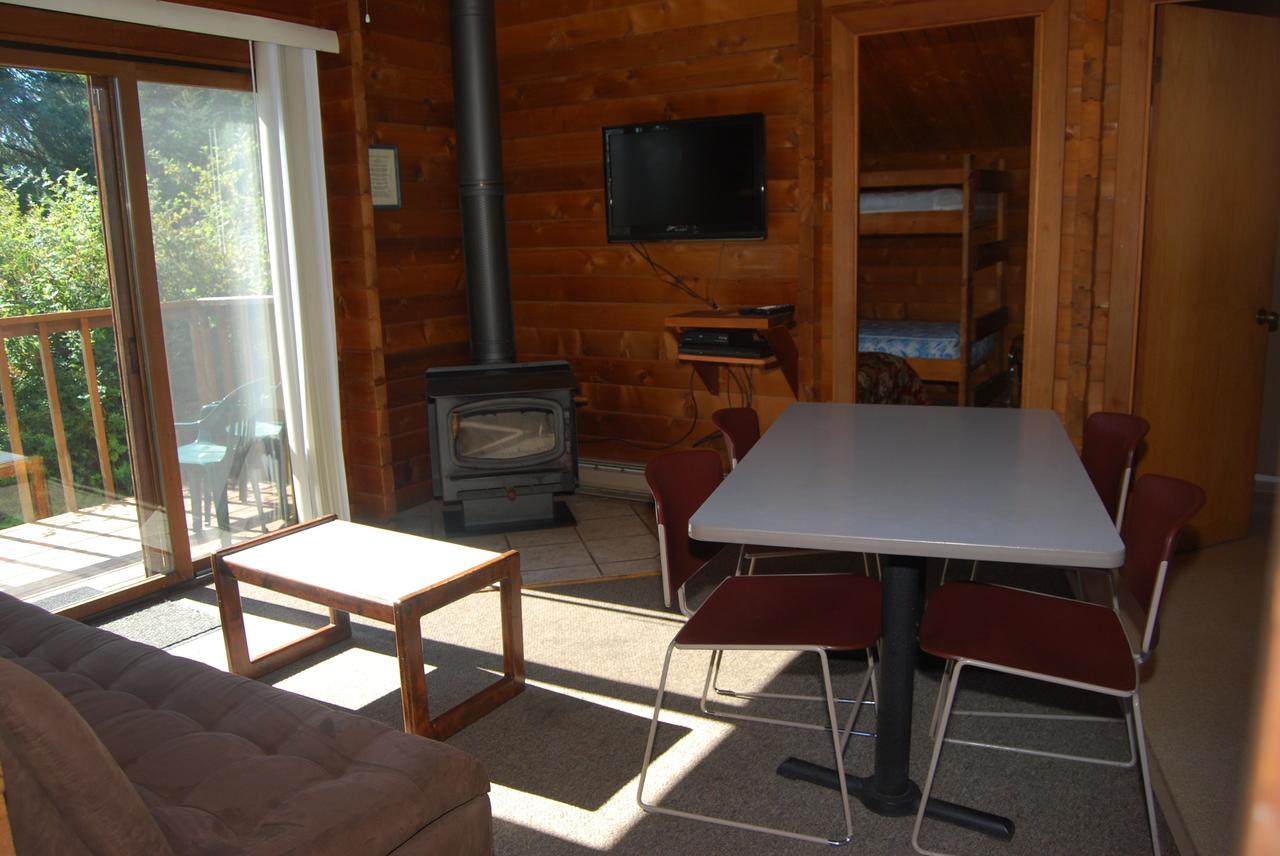 La Conner Camping Resort Beach Cabin 3 - thumb 2