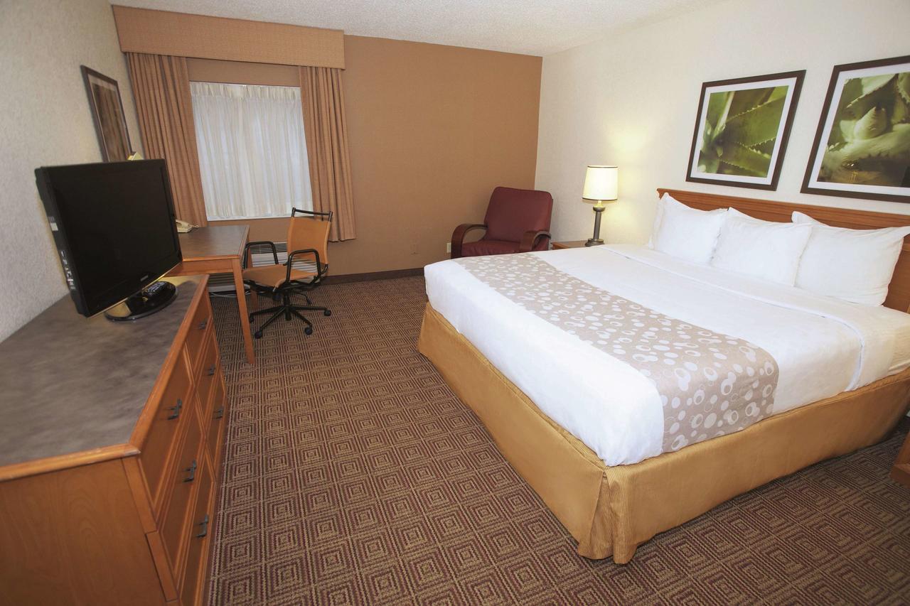 La Quinta Inn By Wyndham Milwaukee Glendale Hampton Ave - thumb 11