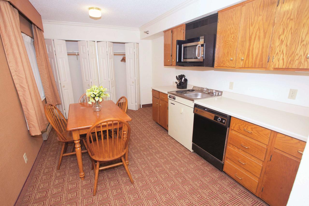 La Quinta Inn By Wyndham Milwaukee Glendale Hampton Ave - thumb 3