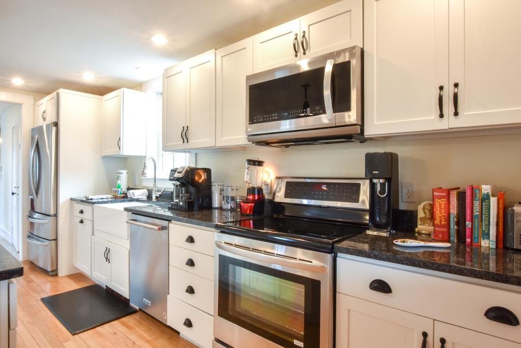 332 - Just Off Main - thumb 3