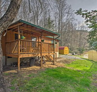 'Balsam Valley Cabin' with Porch by Blue Ridge Pkwy - Accommodation Philadelphia