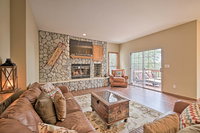 'Fairway Retreat' - Luxe Home with Panoramic Views Accommodation Philadelphia