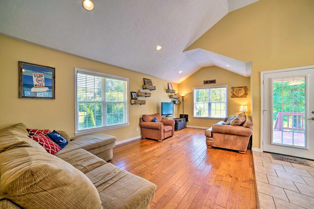 'No Wake Zone' Pickwick Home With Patio In Counce! - thumb 3