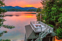 New Lakefront Home with Canoe Game room and Boat House home Accommodation Philadelphia