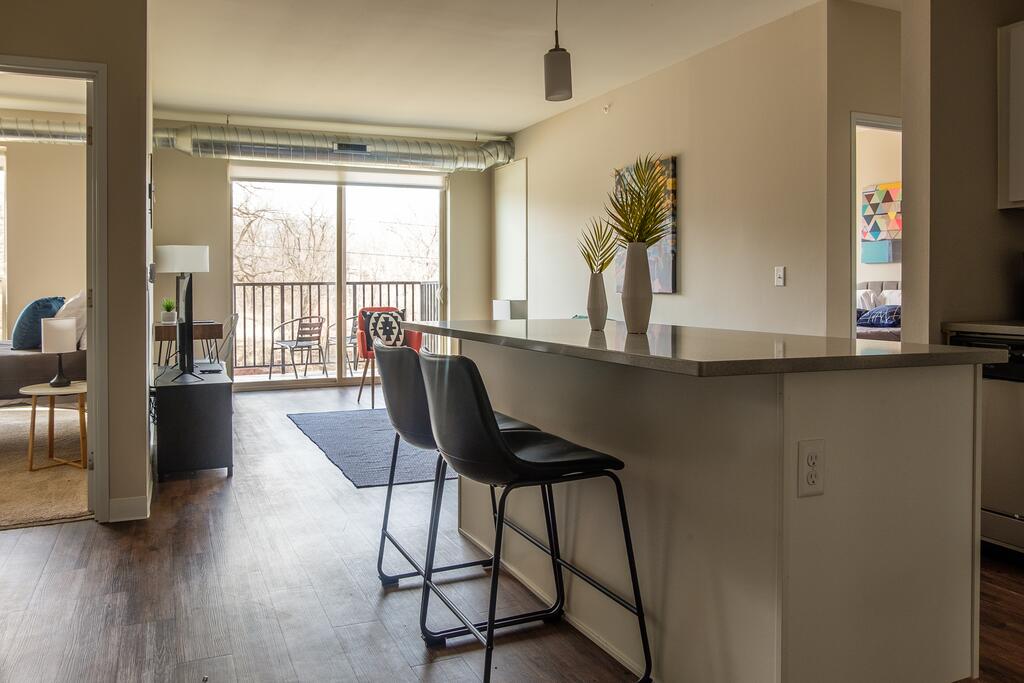 1 BR And 2 BR Apts By Frontdesk - thumb 3