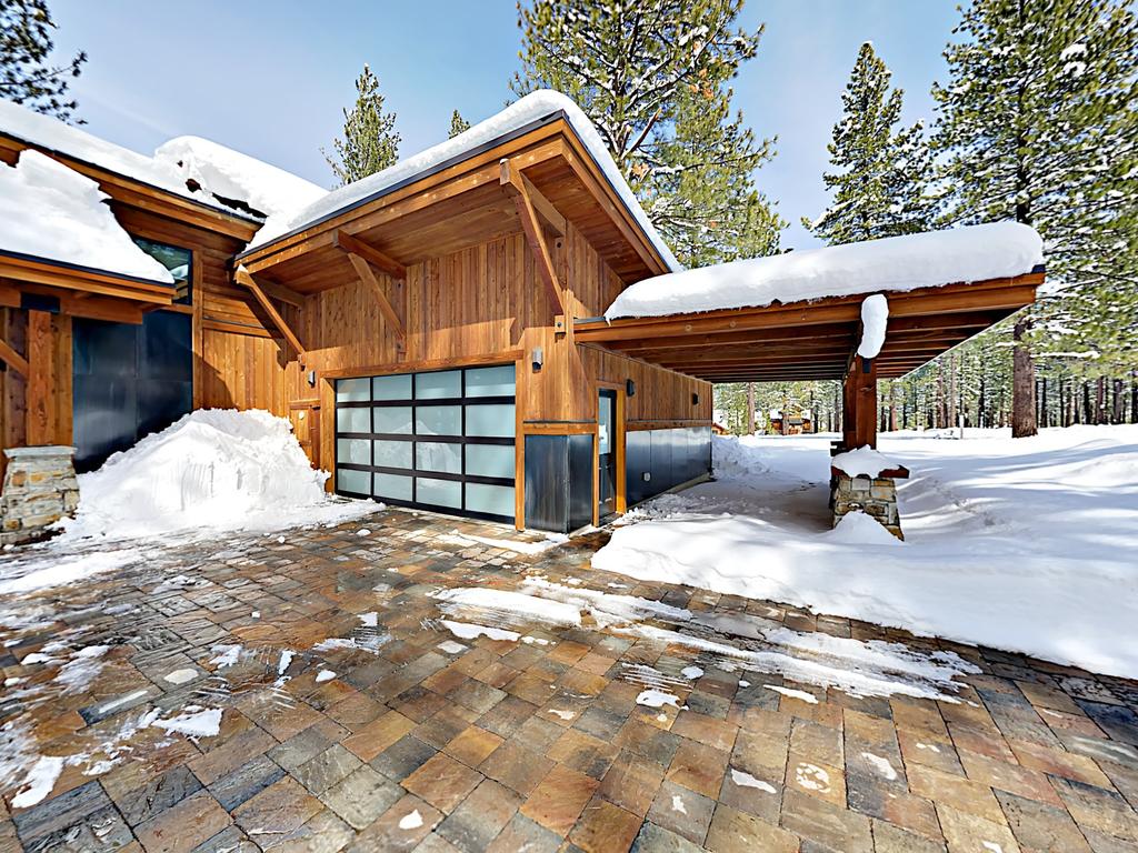 11090 Henness Road Home - thumb 3