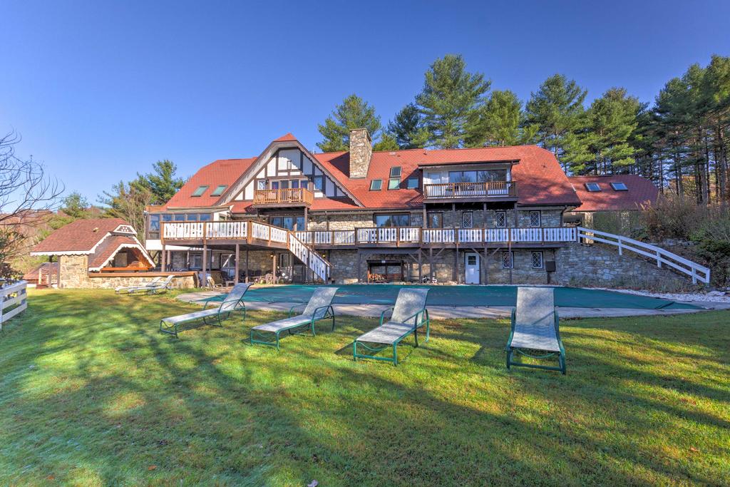 20-Acre Waynesville Estate With Game Room & Mtn Views - thumb 1