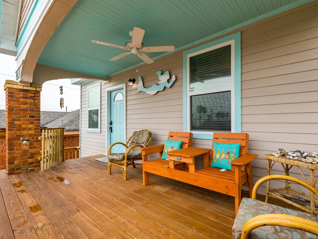 2626 Avenue Q Home - thumb 1