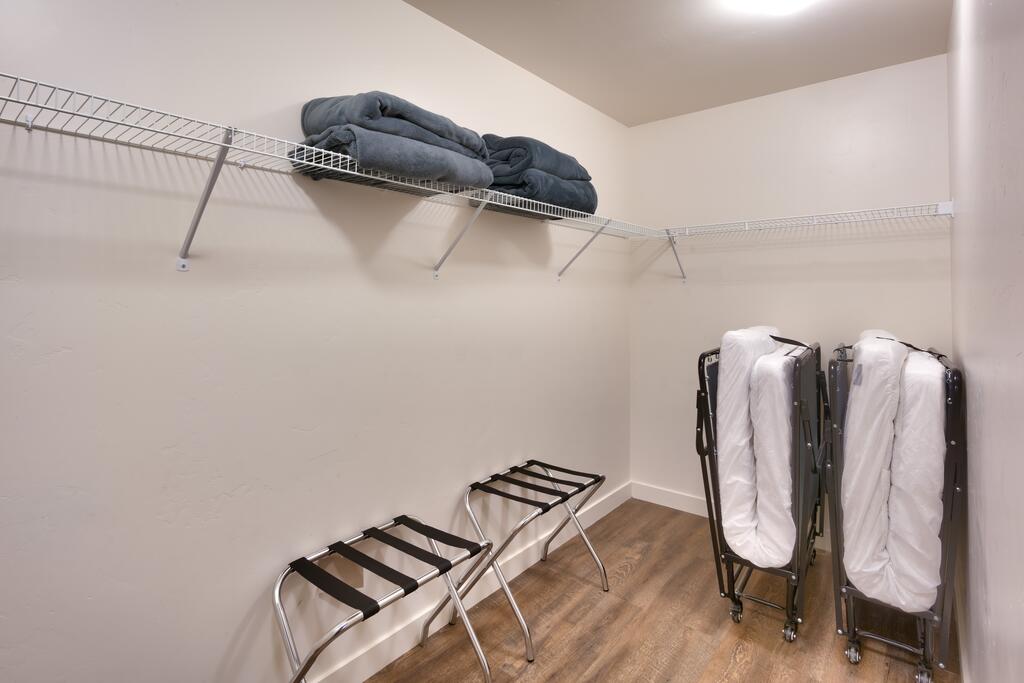 2A Relaxing Redcliff Condo - thumb 3