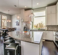 3 BDRM Home Minutes to Pearl/Riverwalk/St Mary's - Accommodation Philadelphia
