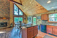 3-Story LK Harmony Resort Chalet with Fire Pit  Deck Accommodation Philadelphia