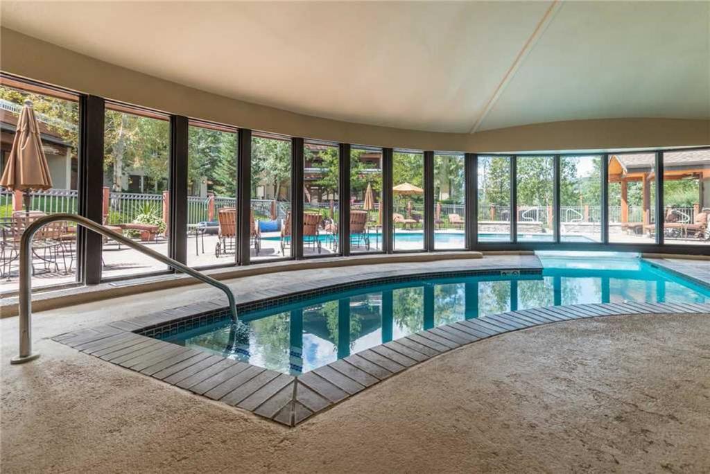 3205 Champagne Lodge, Trappeur's Crossing - thumb 2