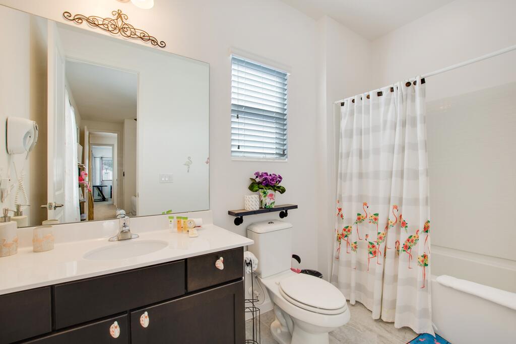 3910 Oakville Avenue - thumb 1
