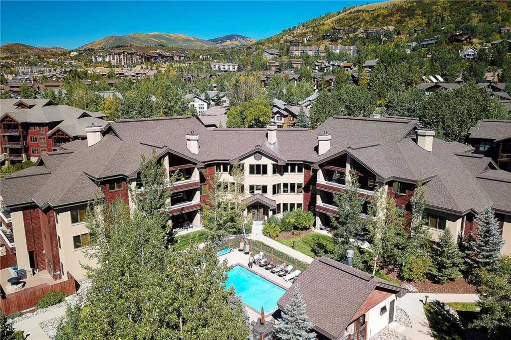 4201 Aspen Lodge, Trappeur's Crossing - thumb 1