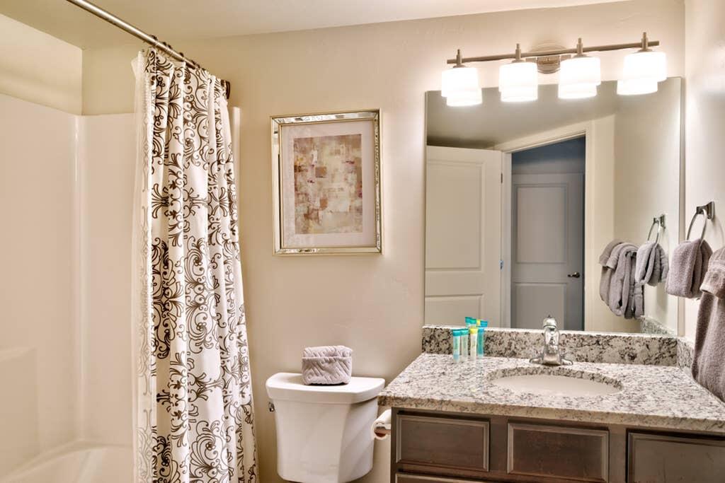 6L Top Floor RedCliff Condo, Pool & Hot Tub - thumb 3