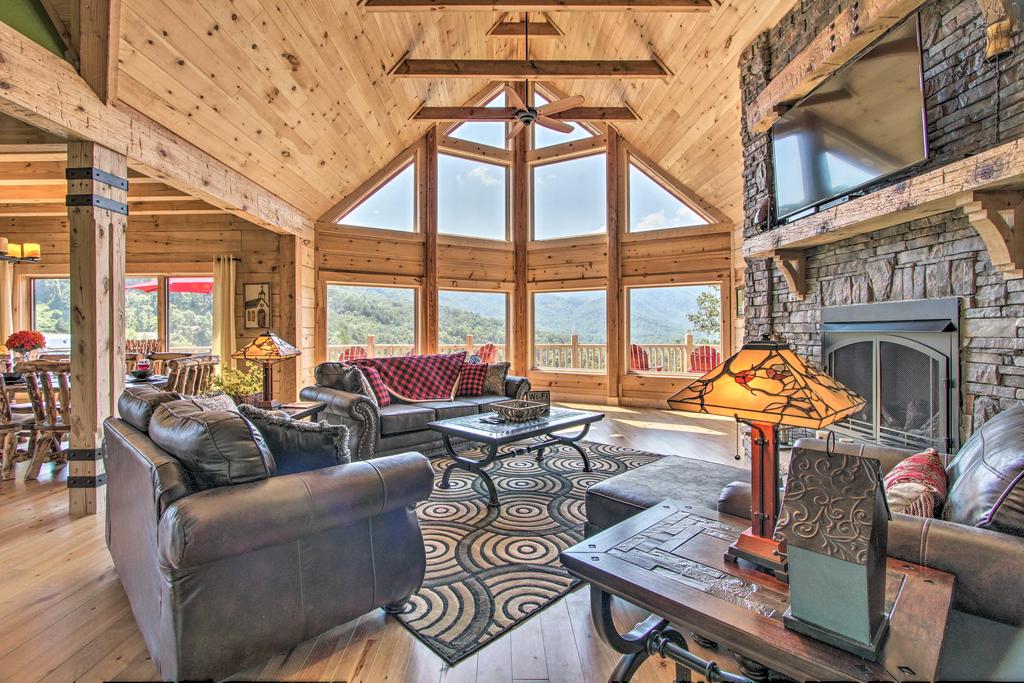 Award-Winning Pigeon Forge Cabin With Game Room! - thumb 2