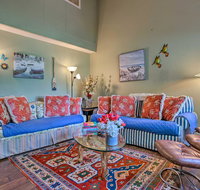 Bald Mtn Lake Townhome with Deck  Pool Access - Accommodation Philadelphia