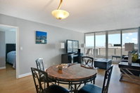Bayfront Gem with Balcony and Pool Accommodation Philadelphia