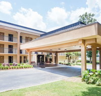 Baymont by Wyndham Pensacola - Accommodation Philadelphia