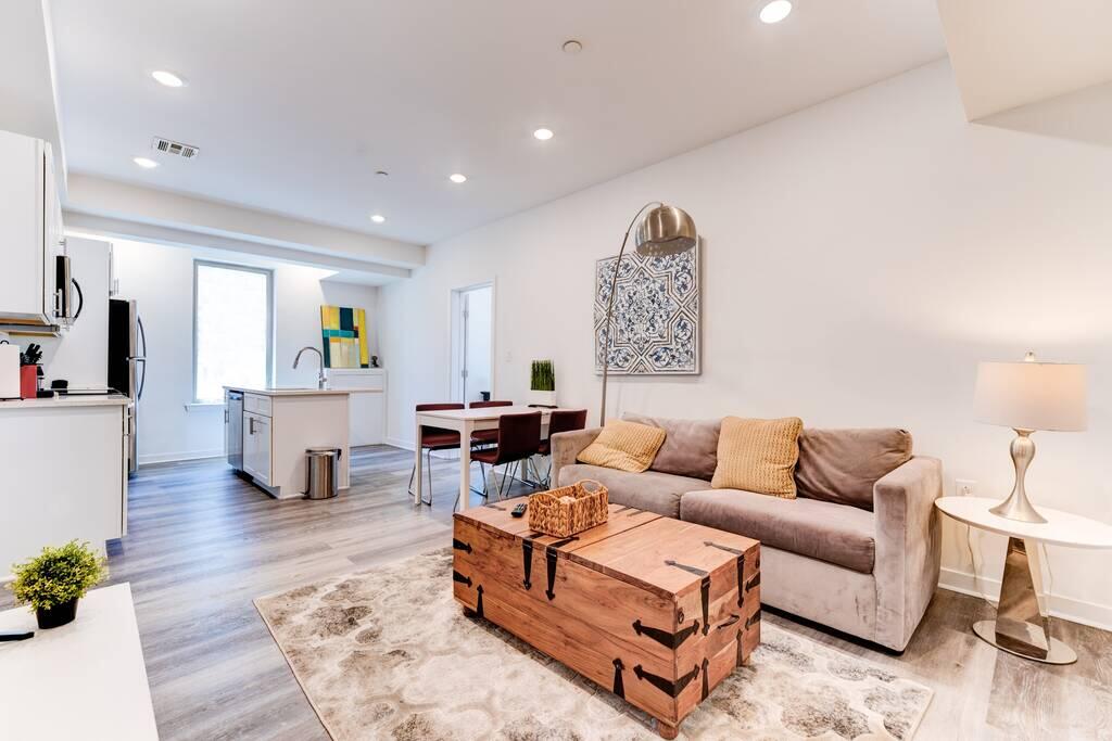 Beautiful & Modern 2BR In Olde Kensington - thumb 0