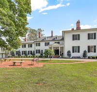 Beautiful Private Summerfield Estate Awaits Your Stay Residence - Accommodation Philadelphia