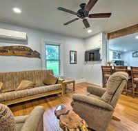 Betty B's River House Less Than 1 Mi to Blanco State Park - Accommodation Philadelphia