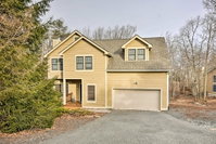 Camelback Mtn Ski Home with Deck-Near Waterpark Accommodation Philadelphia