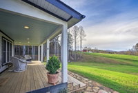 Charming Fairview Home on 40-Acre Horse Farm Accommodation Philadelphia