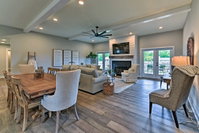 College Station Home - Walk to Texas A and M Accommodation Philadelphia