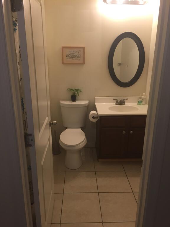 Cozy Bedrooms At University City In Philadelphia - thumb 3