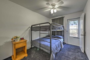 Cozy Philadelphia Apt With Fenced Yard - Mins To DT!