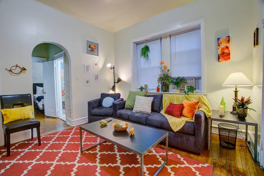 Cozy, Colorful, And Green Of Philadelphia - thumb 3
