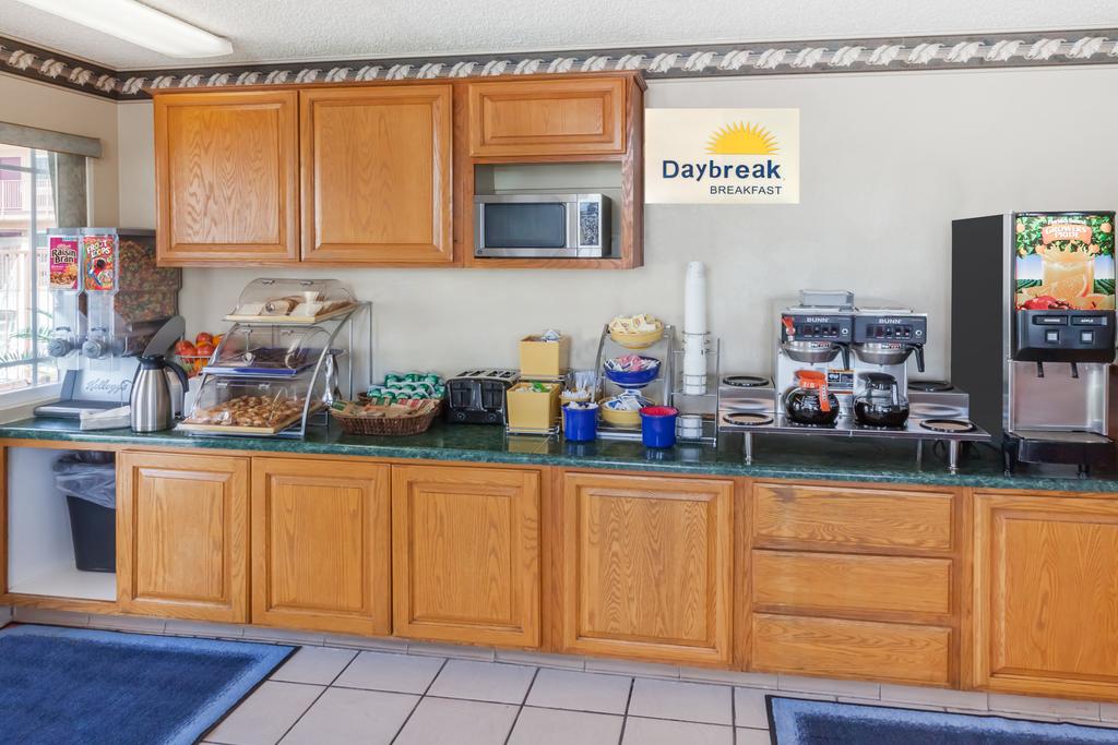 Days Inn By Wyndham Barstow - thumb 3