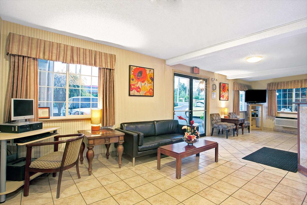 Days Inn By Wyndham Federal Way - thumb 3