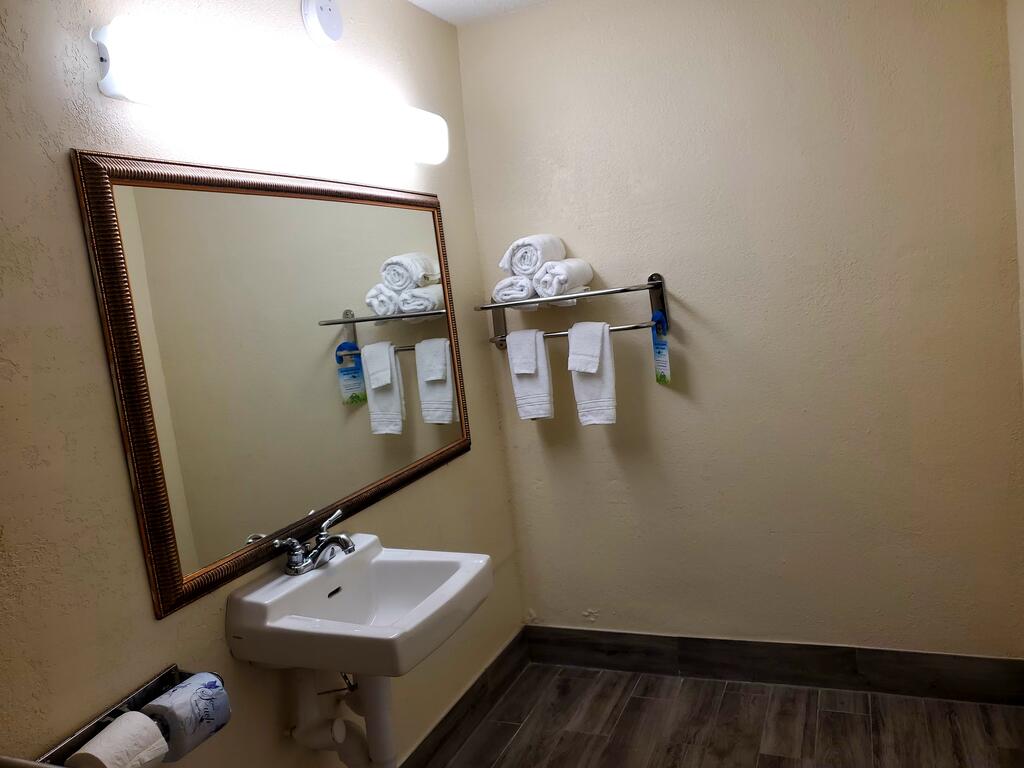 Days Inn By Wyndham Titusville Kennedy Space Center - thumb 2