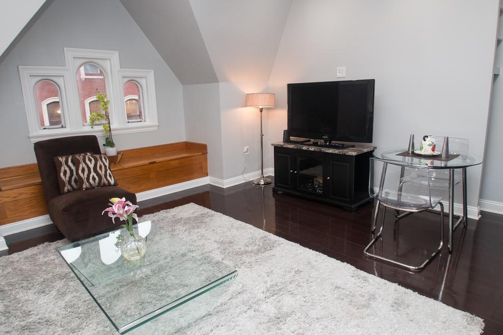 Elevator Newly Renovated Rittenhouse Square 1BR W/D, 3 Blocks To Park! - thumb 0