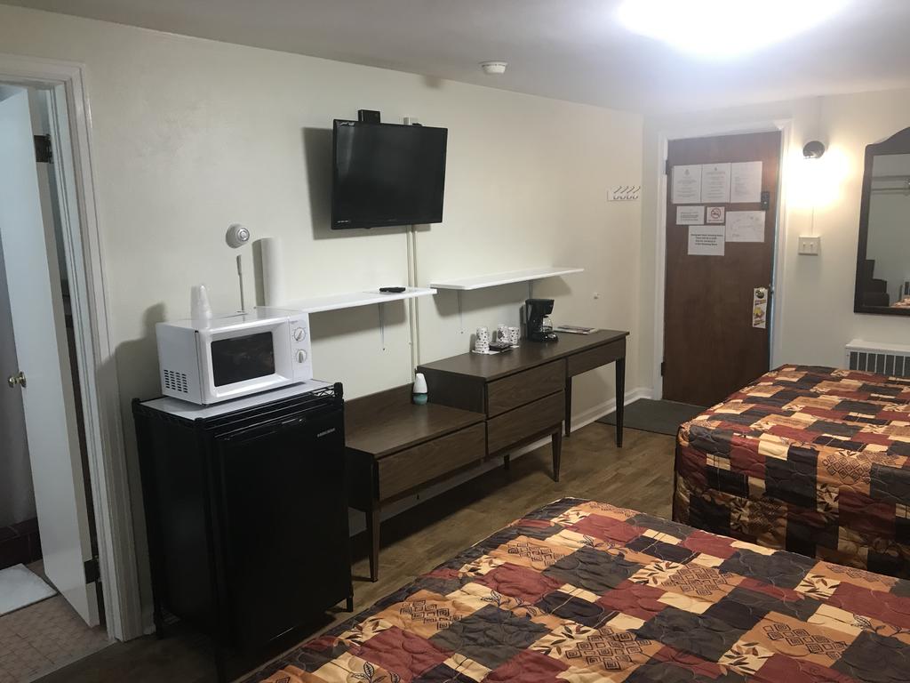 Evergreen Motel - thumb 3