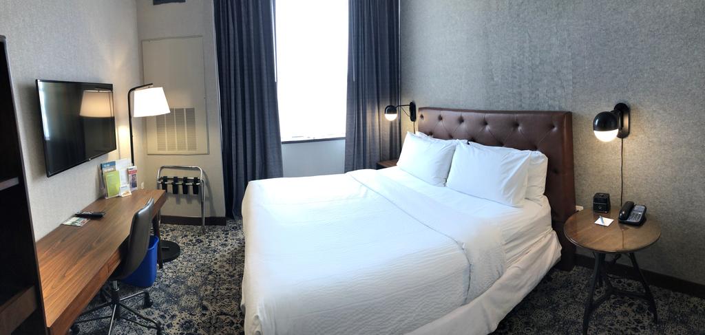 Four Points Philadelphia City Center - thumb 1