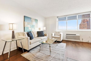 Global Luxury Suites At Locust Street